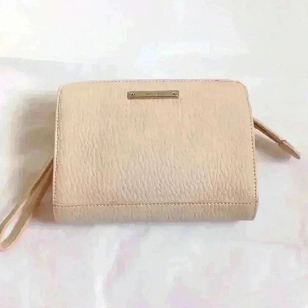 Nine west Womens pouch 👝
